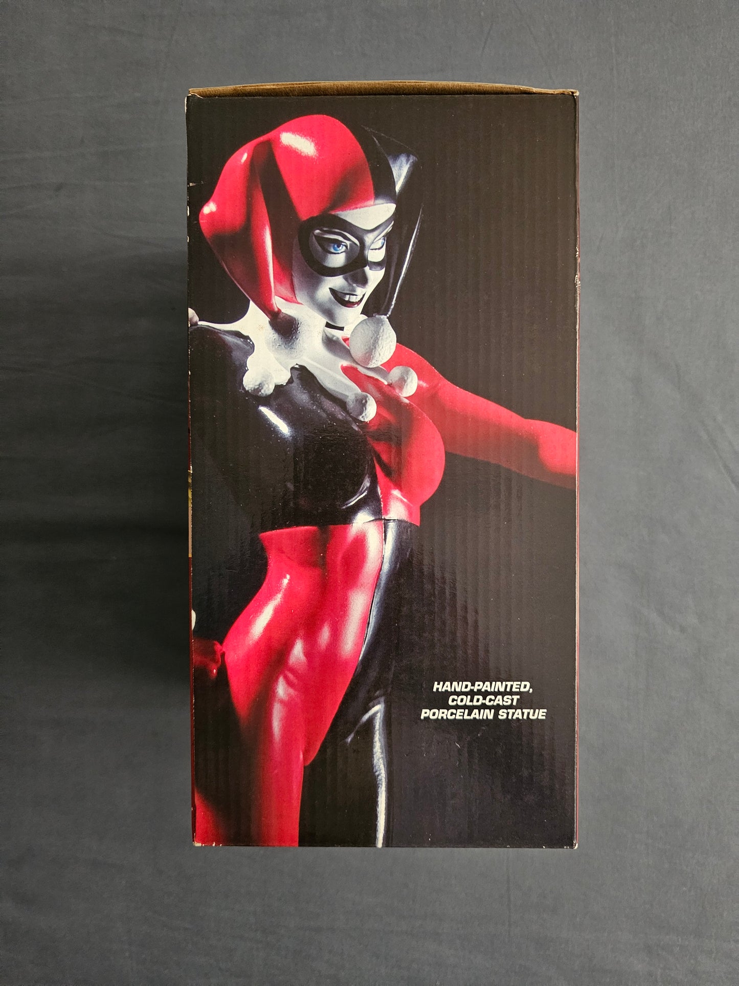 Harley Quinn, Cover Girls of DC Universe Statue