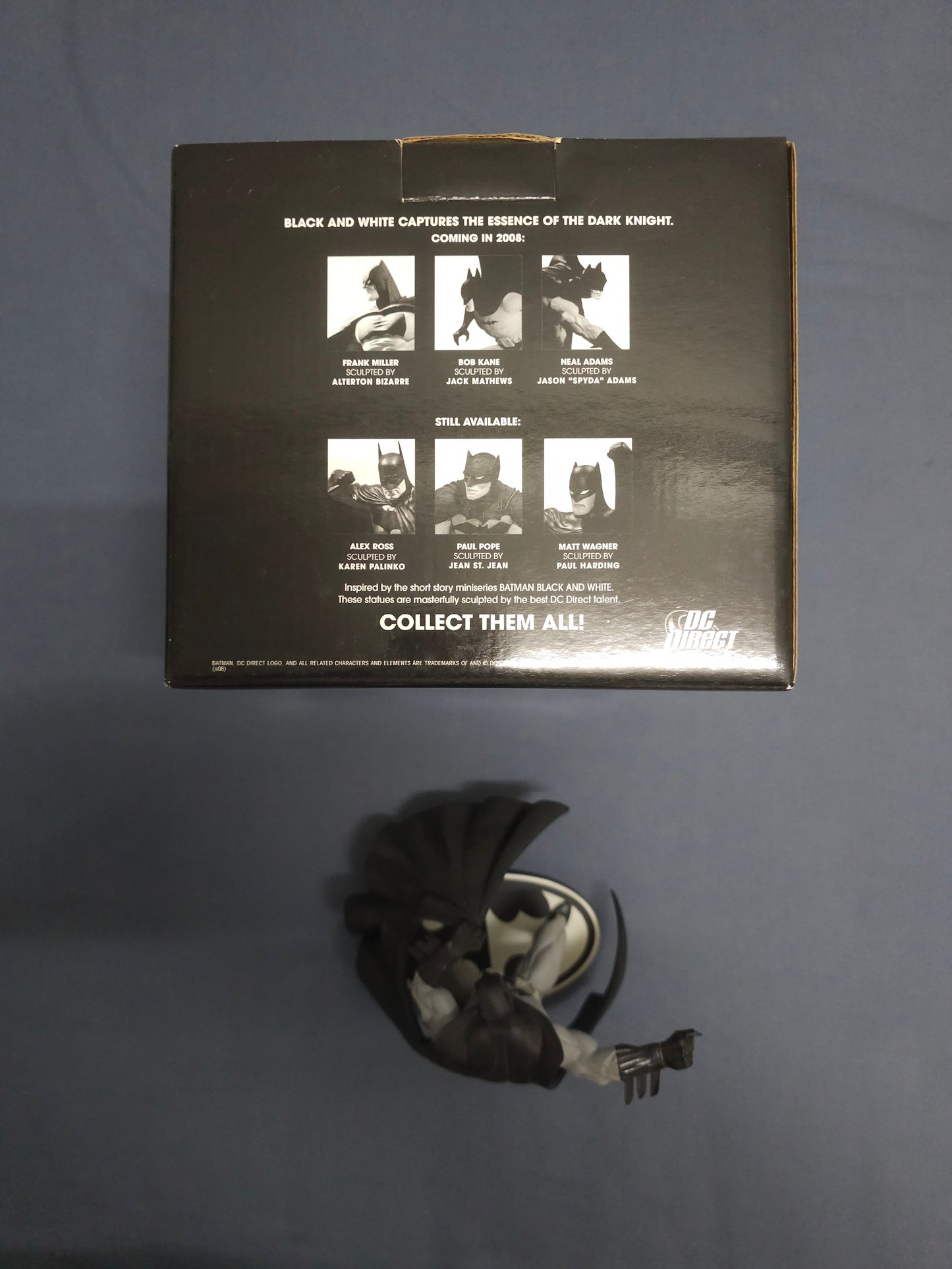 Batman Black & White Statue: Andy Kubert