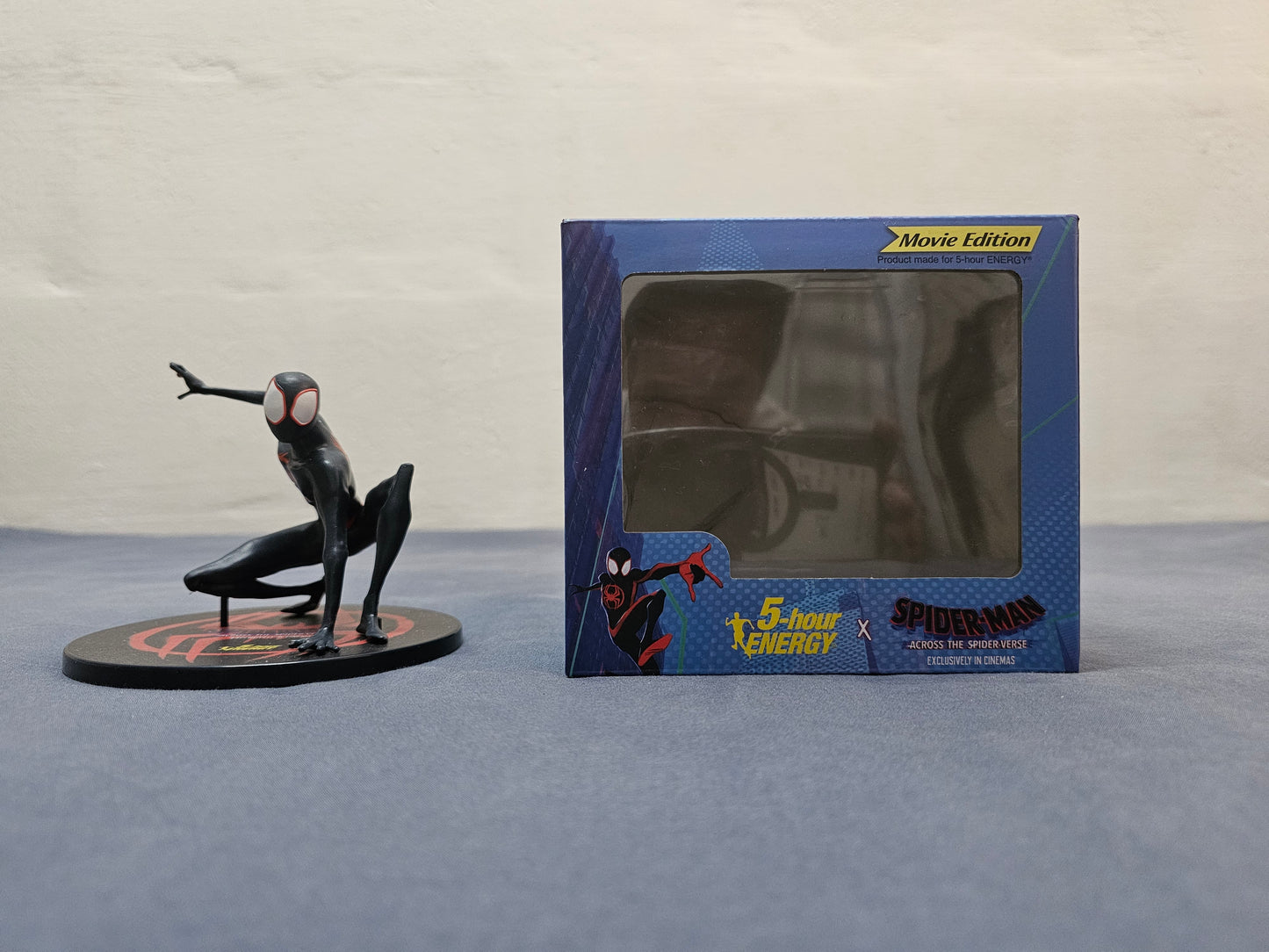 Spider-Man Black Suit Statue with Box