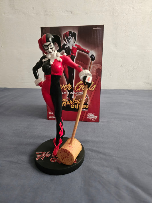 Harley Quinn, Cover Girls of DC Universe Statue