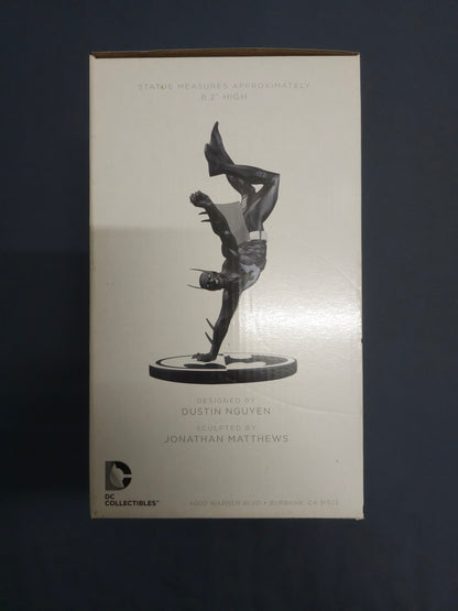 Batman Black & White Batman Beyond Statue: Dustin Nguyen