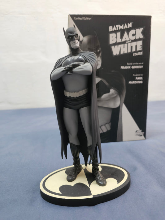 Batman Black & White Joker Statue: Frank Quitely