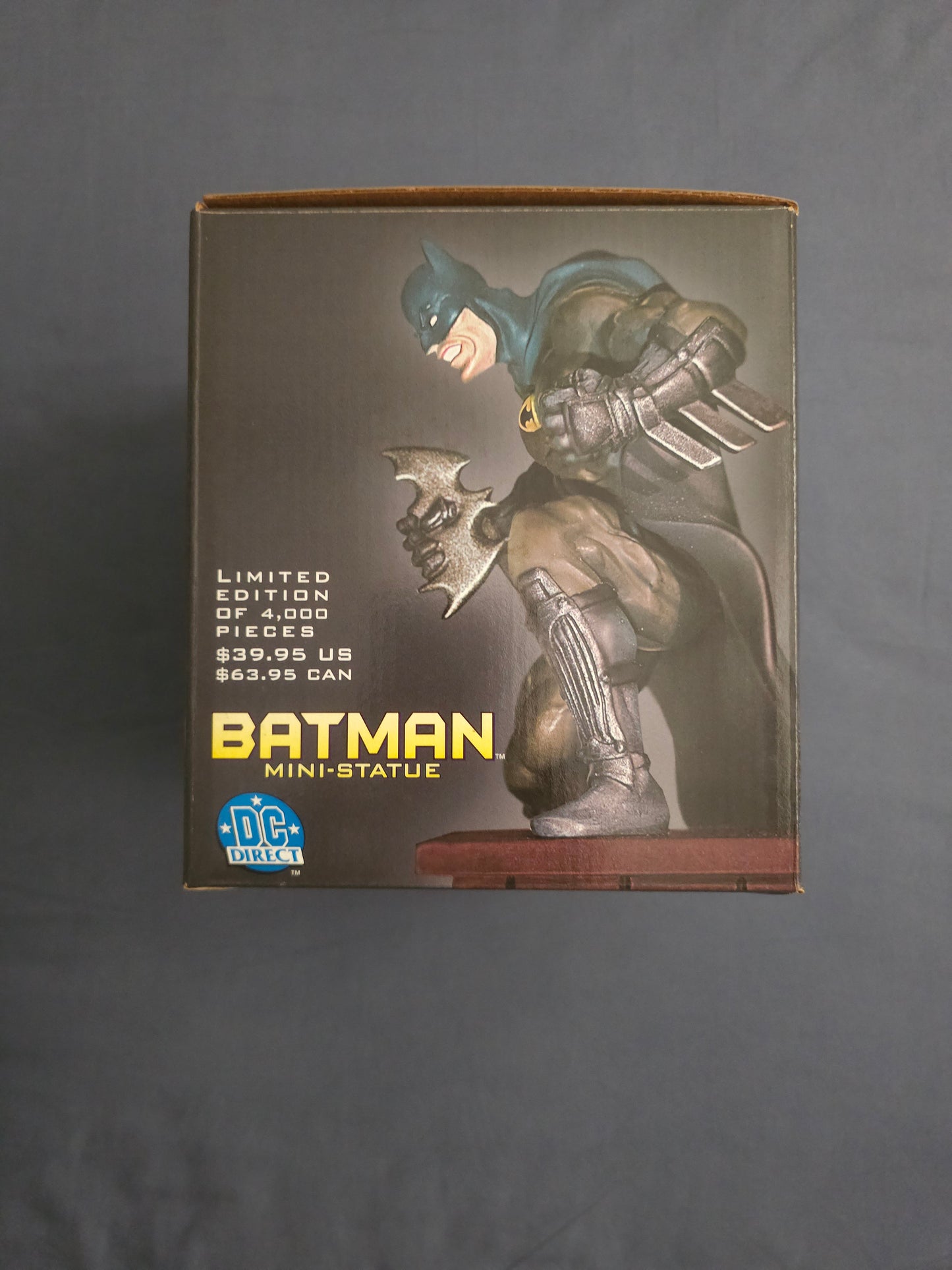 Batman Hand-Painted Coldcast Mini-Statue( Bisley)