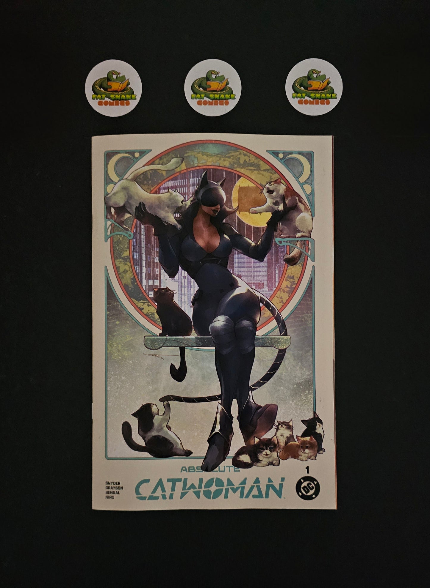 Absolute Catwoman (2026) #1 Ivan Tao Trade / Foil Virgin (Limited to 800 sets)